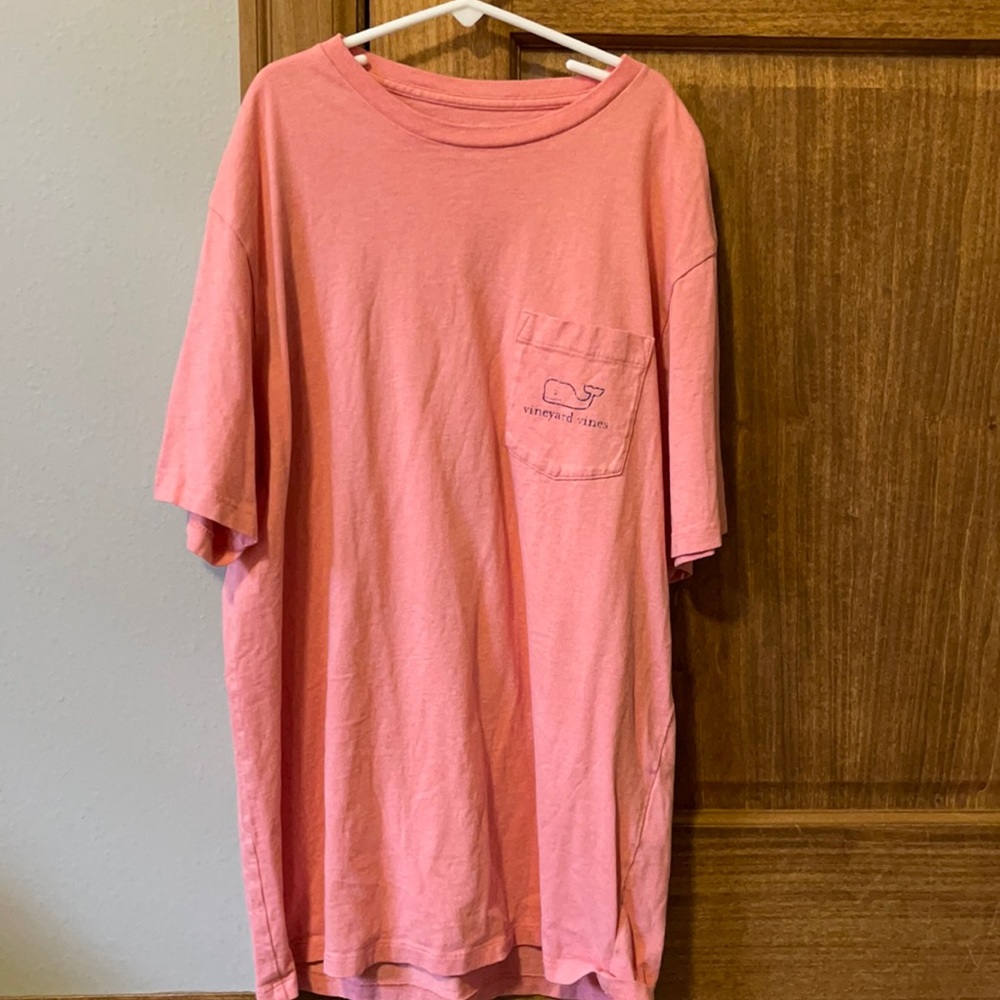 vineyard vines tee
